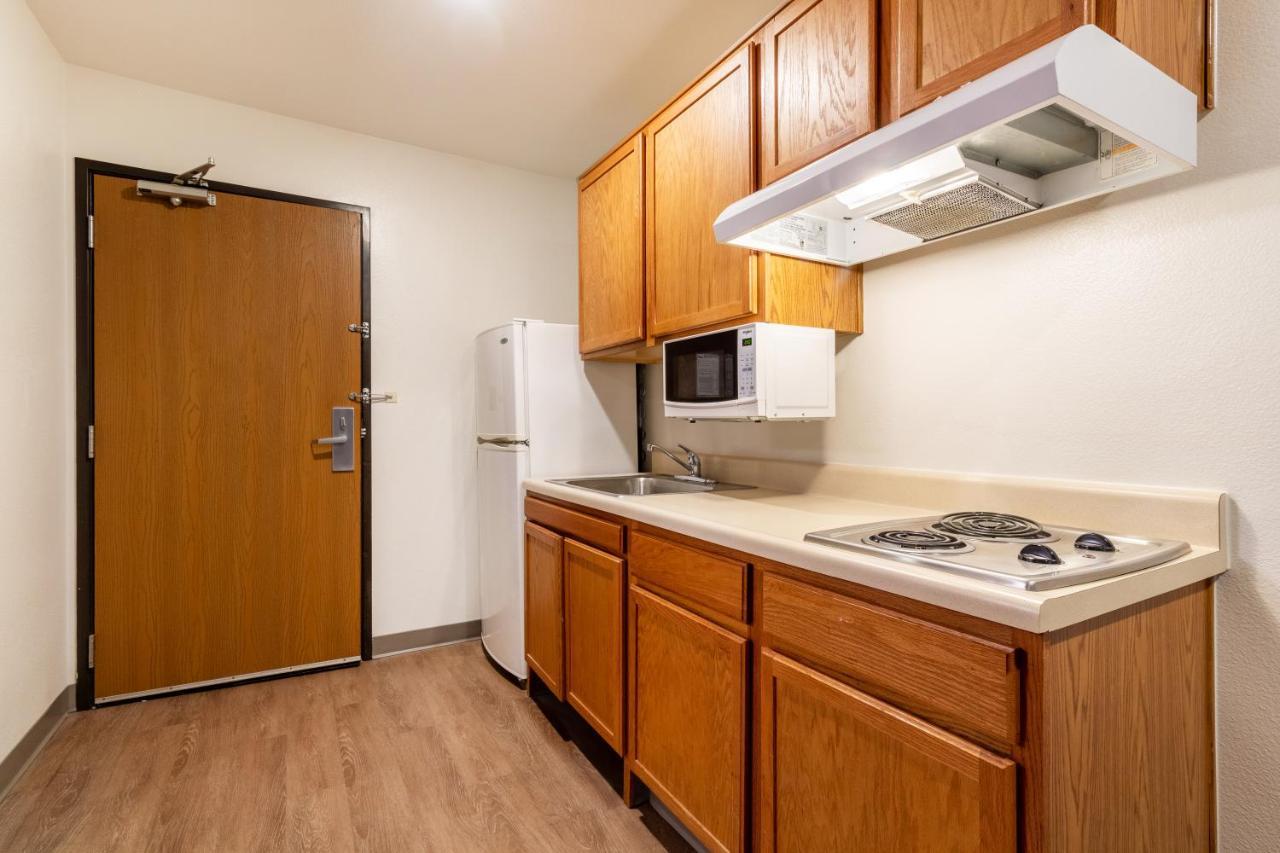 Woodspring Suites Houston Westchase Exterior photo