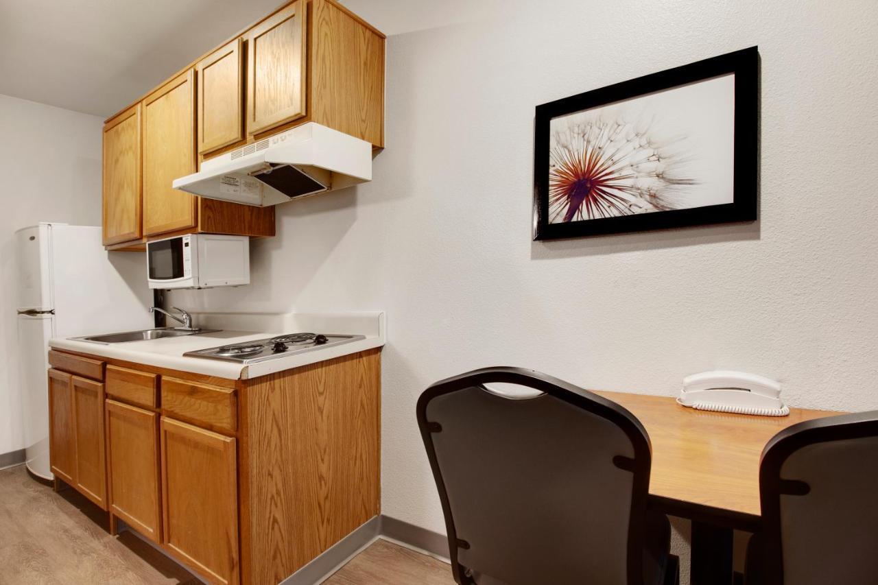 Woodspring Suites Houston Westchase Exterior photo