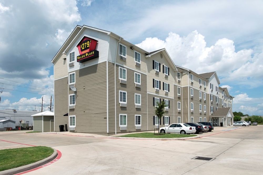 Woodspring Suites Houston Westchase Exterior photo