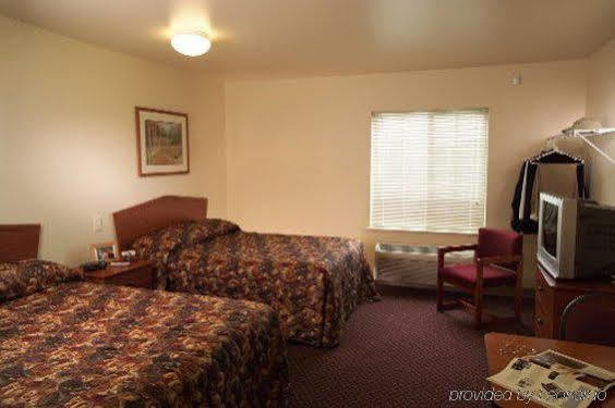 Woodspring Suites Houston Westchase Room photo